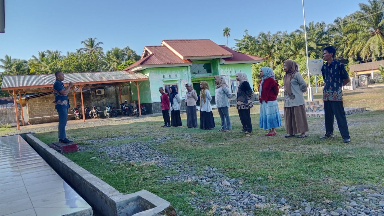 Jumat 13 Juni 2025 Apel Pagi Pegawai Staf Kantor Camat Beserta Korlab Kb Dan Dukcapil