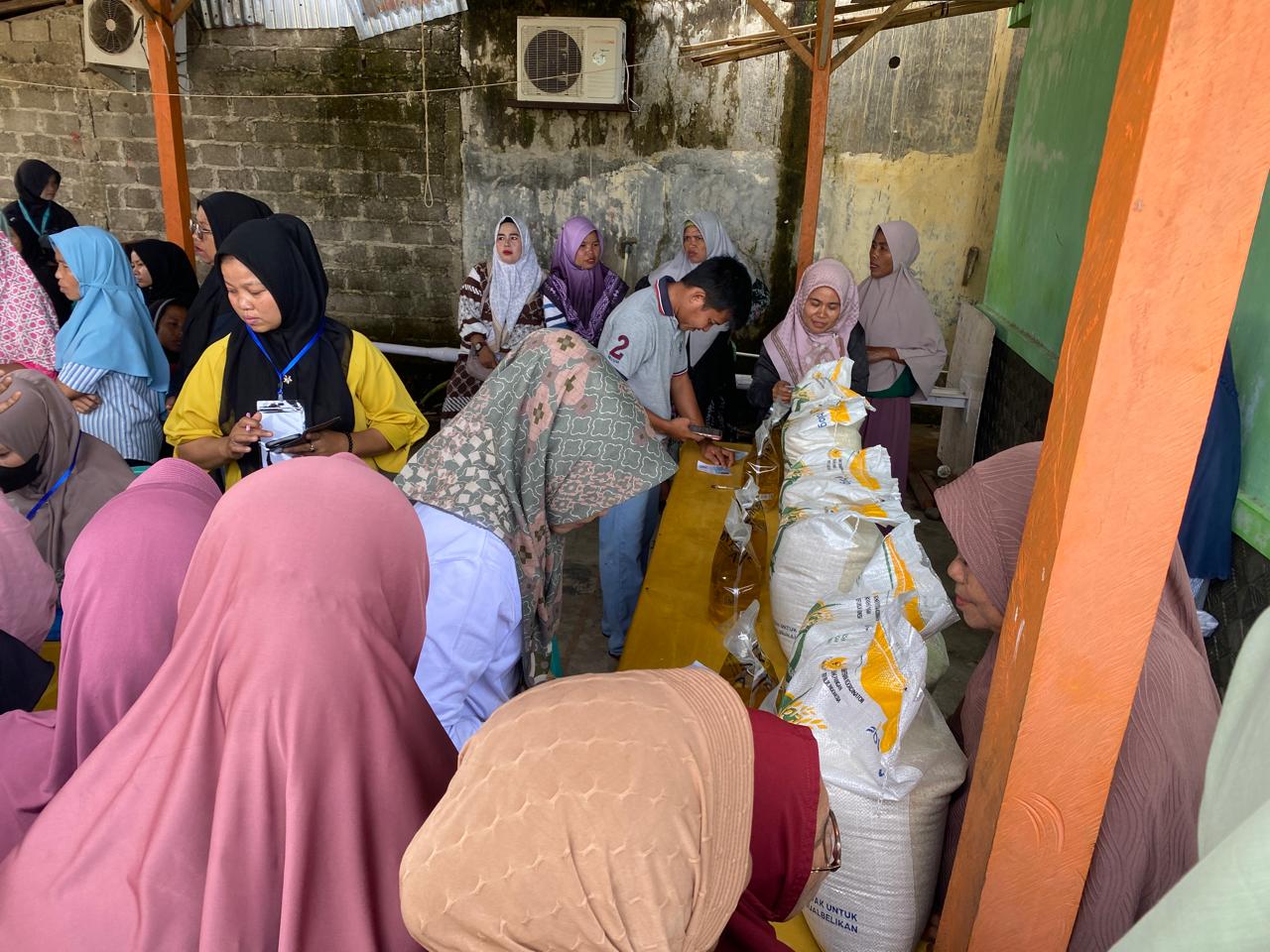 Pembagian Sembako Bansos.