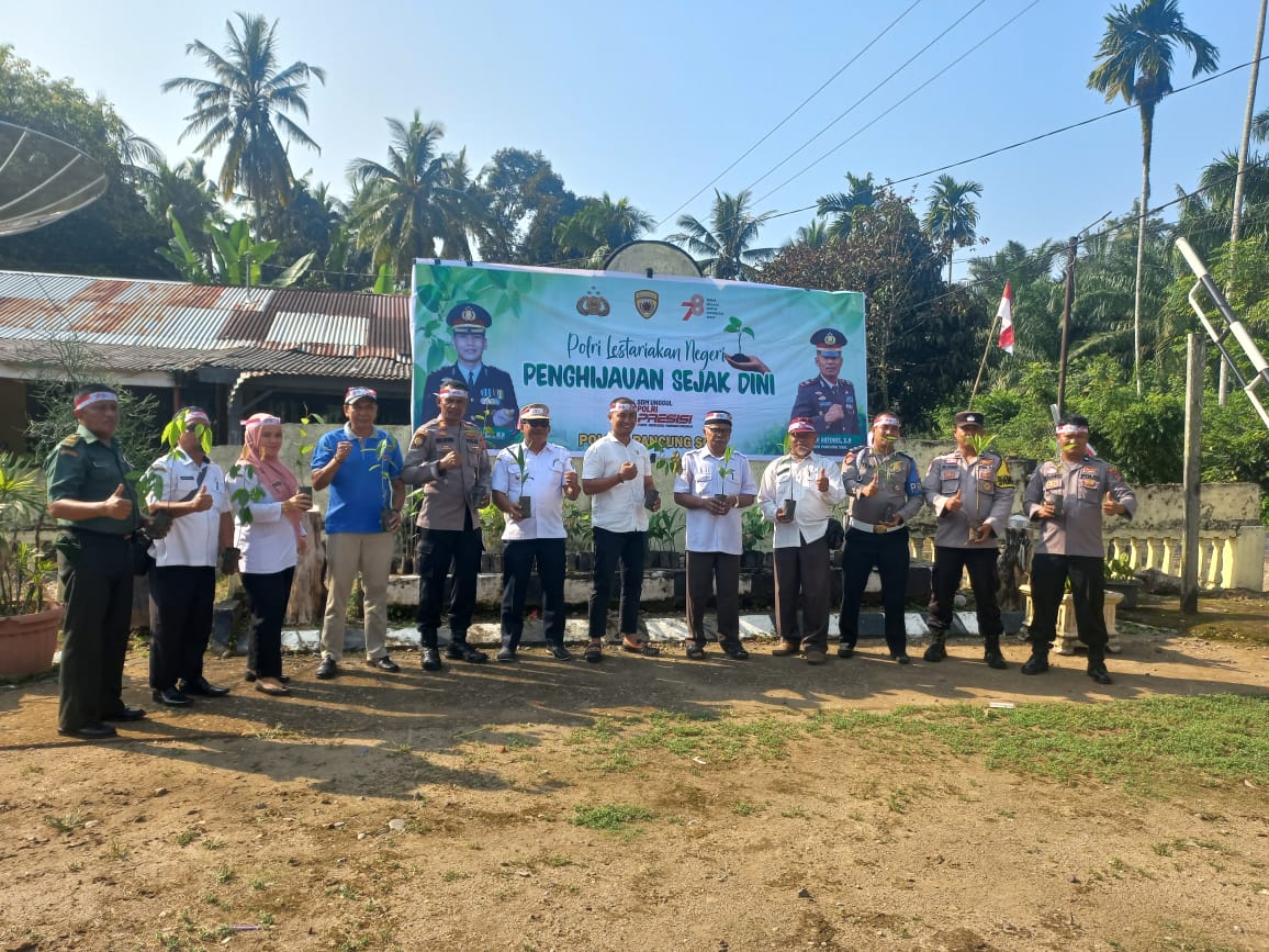 Penghijauan Sejak Dini