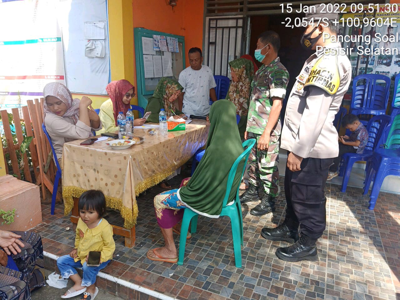 Vaksinasi di Nagari Inderapura 